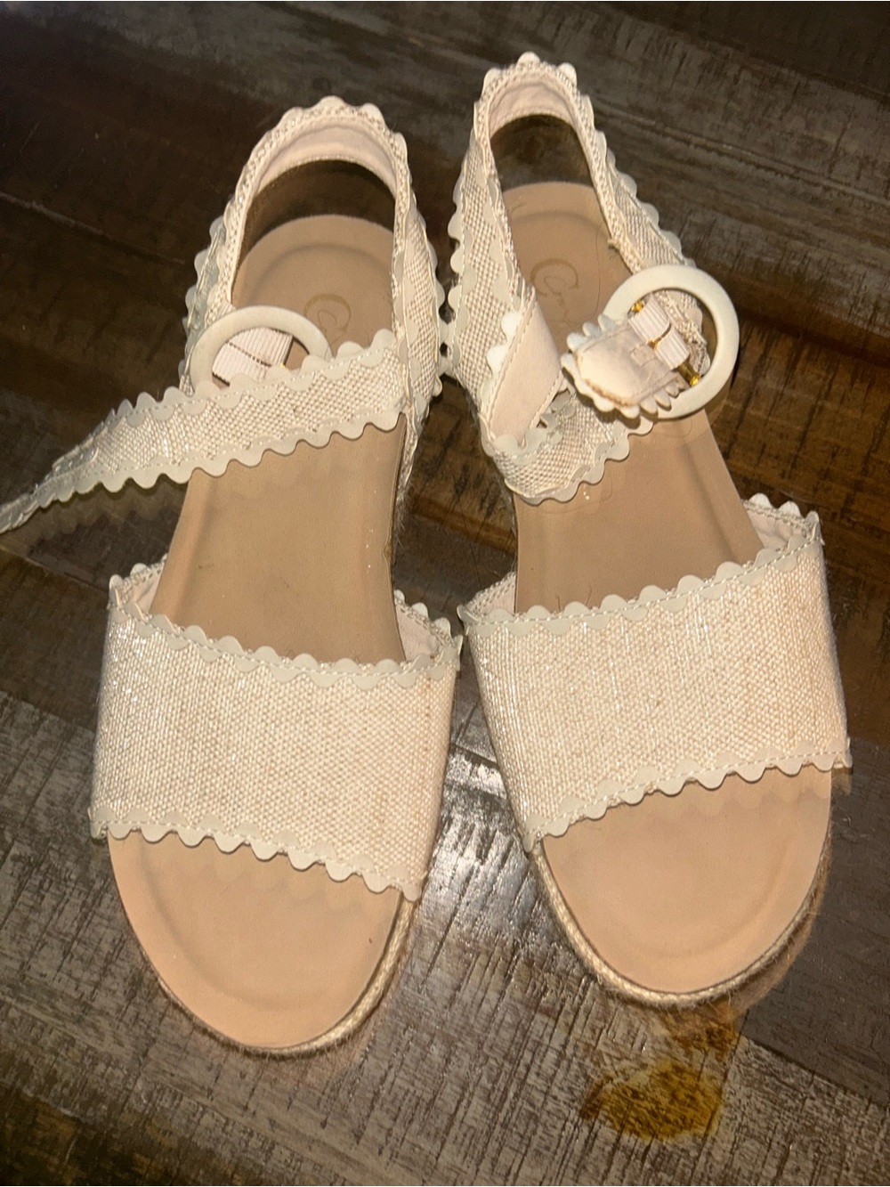 Scalloped Strap Women’s Sandals in Light Cream